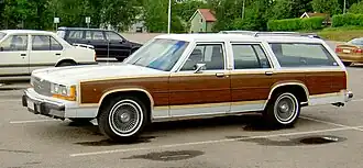 1988–1990 LTD Country Squire LX
