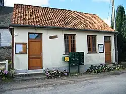 The town hall in Froyelles