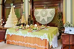 Exhibition in Funchal about tablecloths made with Madeiran embroidery