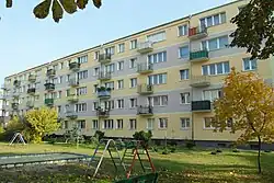 Mid-rise architecture