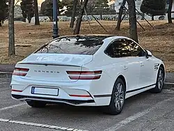 Rear view (facelift)
