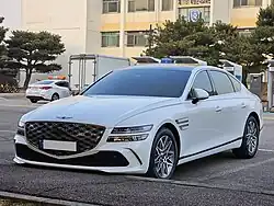 Front view (facelift)