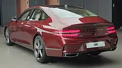 Rear view (pre-facelift)
