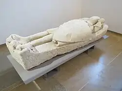 Recumbent statue of Raoul V (1093-1133), Viscount of Beaumont