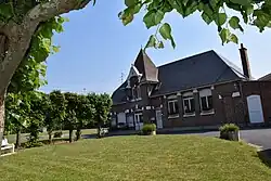 The town hall of Gomiécourt
