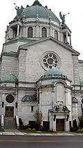 A side view of the Great Dome exterior.