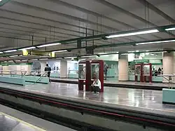 Platforms of the Chabacano station on Line 8, Mexico City Metro