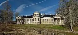 Hõreda Manor