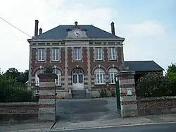 The town hall in Hangard