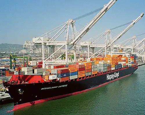 Container ship from Hapag-Lloyd