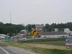 Entering the city from the northwest on Illinois Route 16