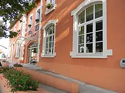 The town hall in Jonage