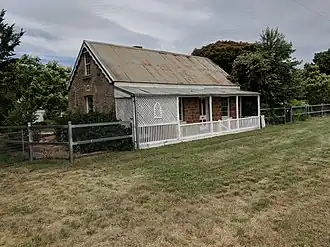 House at Hoskinstown, which was once a part of the Victoria Hotel building.