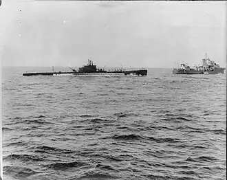 Galileo Galilei towed by HMS&nbsp;Kandahar