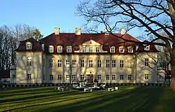 Izbicko Palace