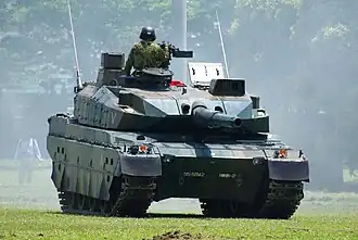 A tanker in the commander's hatch