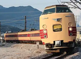 381 series image