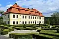 Palme's manor