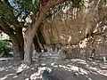 Aluruttimalai Jain Caves