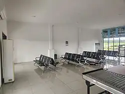 Boarding gate