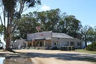 Four Posts Hotel at Jarklin