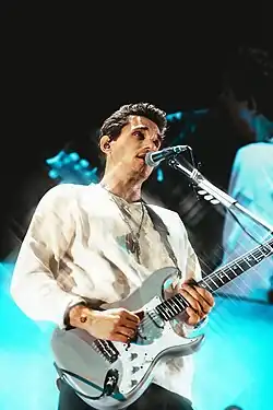 Mayer performing in 2019