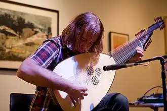 van Wissem performing at the Mills Gallery in 2009