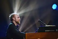 Vladislav Šarišský performing in 2017