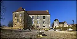 The chateau and church in Lavercantière