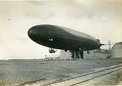 monochrome photo of a Zeppelin