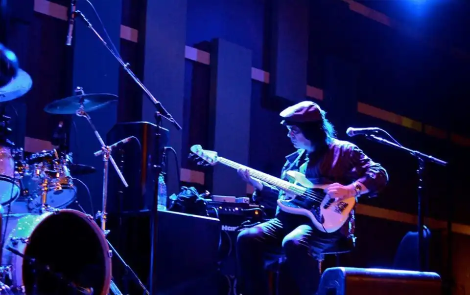 Russell performing in Philadelphia, Pennsylvania in 2013.