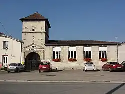The town hall in Les Monthairons