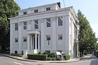 The adjacent Levi H. Gale House is used by Congregation Jeshuat Israel.