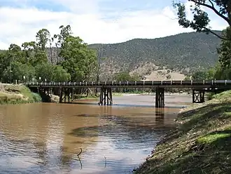 Bridge over the Macalister River