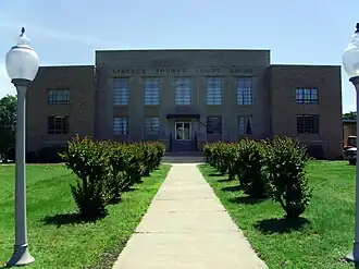 Lincoln County Courthouse in Star City