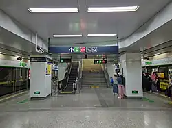 Platforms of Line 4
