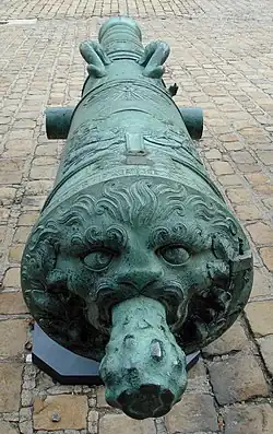 Lion head of 24-pounder. Caliber: 151 mm.