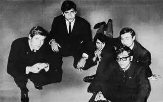 Los Bravos in 1966. Left to right: Mike Kogel, Pablo Sanllehí, Miguel Vicens Danus, Antonio Martínez (front) and Manuel Fernández