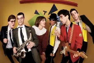 Los Twist c. 1983. From left to right: Pipo Cipolatti, Gonzalo Palacios, Fabiana Cantilo, Polo Corbella, Daniel Melingo and Eduardo Cano.