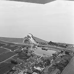 Aerial photograph of Broekerhaven (1968)