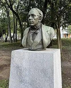 Bust of António Pedro by Costa Motta