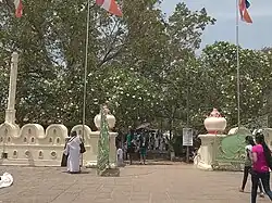 Mahiyangana Raja Maha Viharaya sub gate