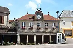 The town hall in Bouligney