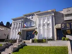 The town hall in Le Palais-sur-Vienne