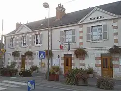 The town hall in Mareau-aux-Prés