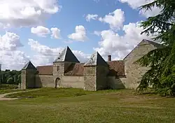 The manor in Bondaroy