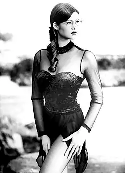 Photograph of Manuela Arcuri at age 18 in 1995 by photographer Alberto Magliozzi
