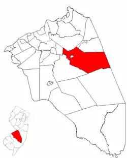 Pemberton Township highlighted in Burlington County. Inset map: Burlington County highlighted in New Jersey.