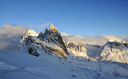 Western aspect of the mountain range featuring Grande Fermeda