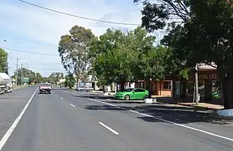 Bandulla Street, the main street of Mendooran, 2017